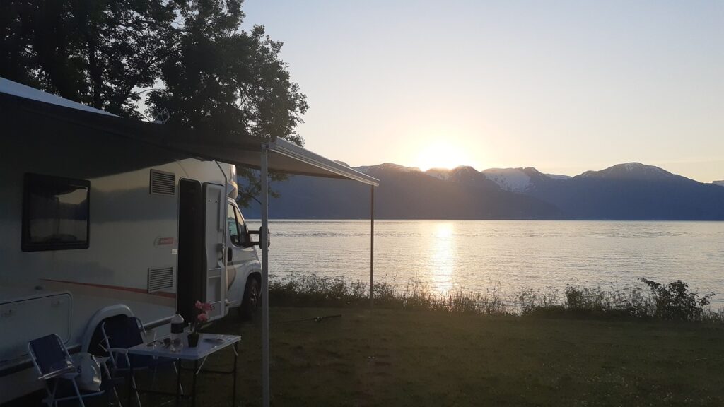 Wildcampen Norwegen am See