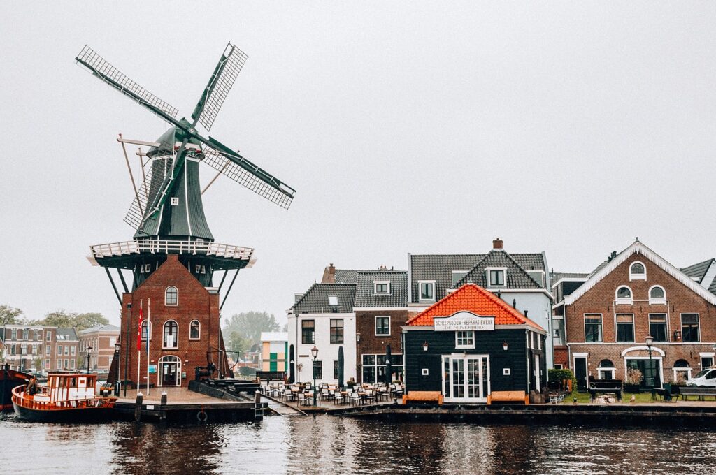 Niederländische Windmühle